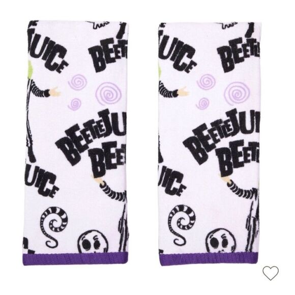 Nwt Beetlejuice Halloween 2 pc Hand Towels - Picture 1 of 7
